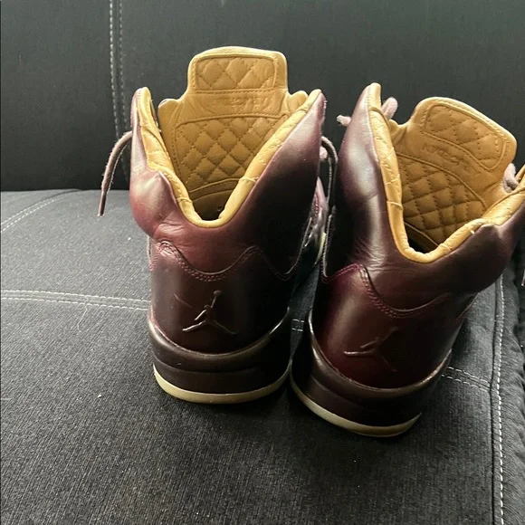 Jordan 5 Premiums Burgundy - Picture 2 of 15